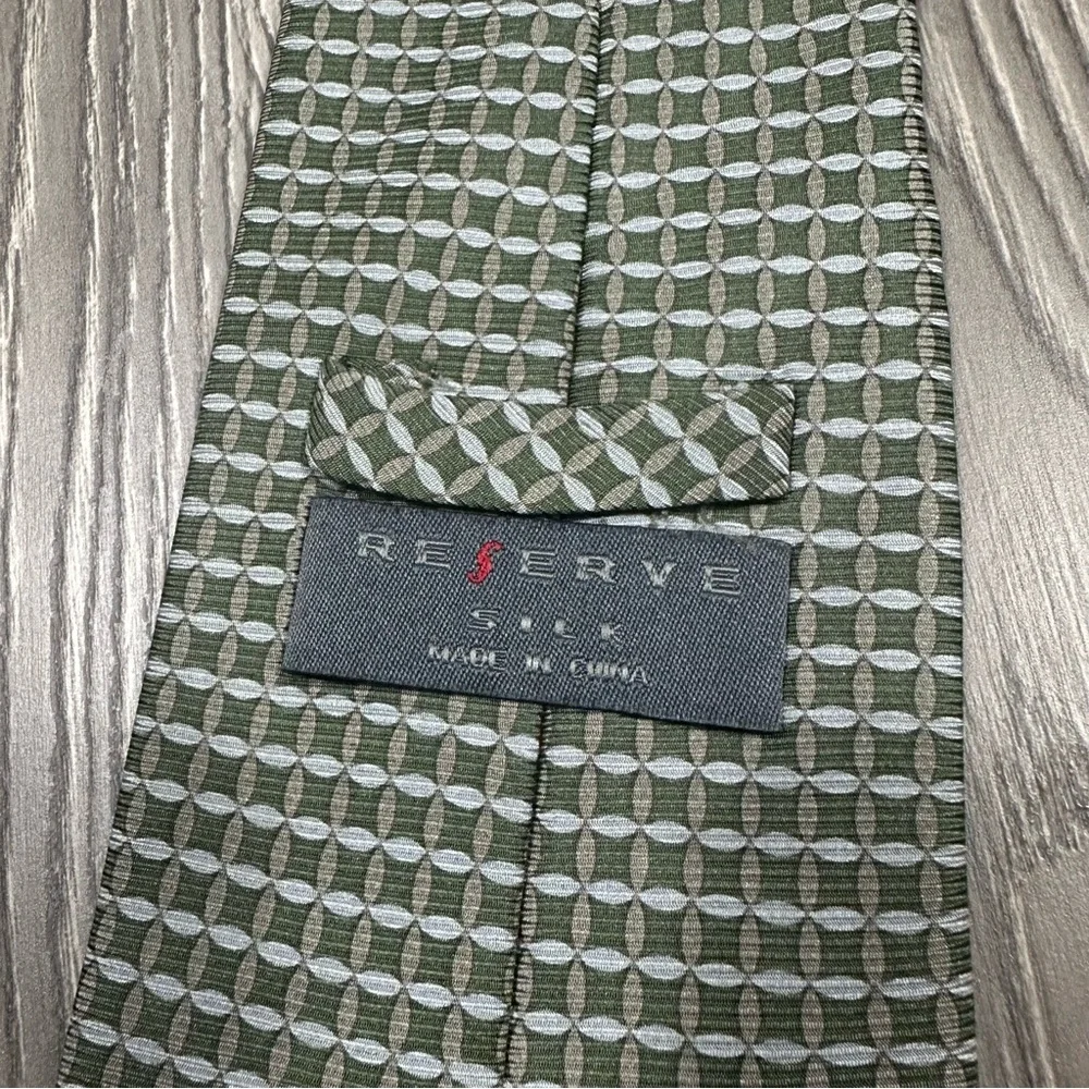 Reserve Green Silk Tie with‎ Geometric Pattern Men’s OS 60”